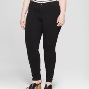 Ava & Viv Jet black jeggings